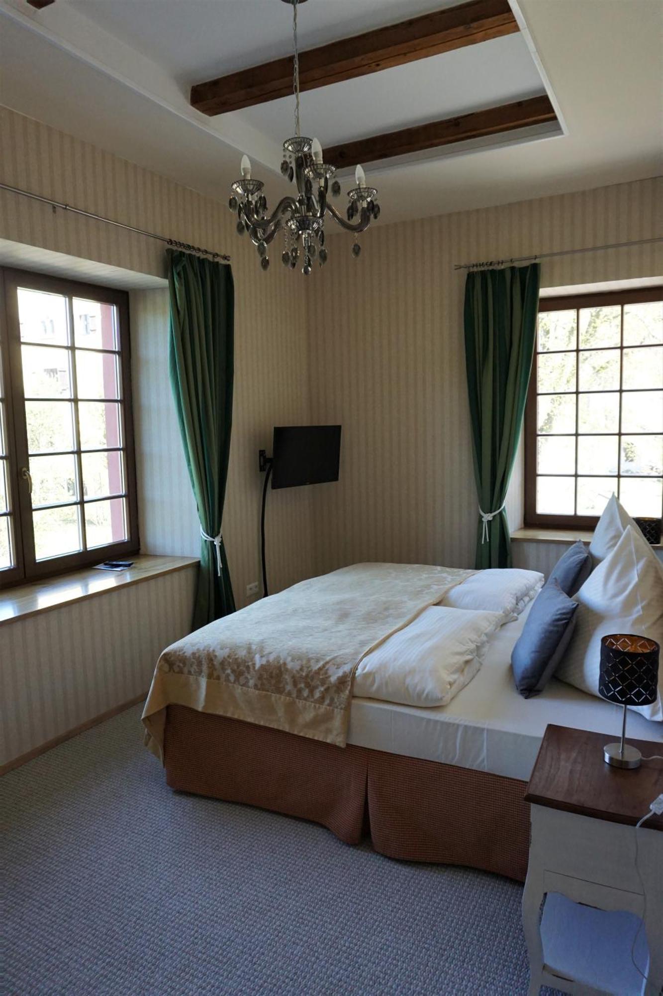 Hotel Schlossresidenz Heitzenhofen Duggendorf