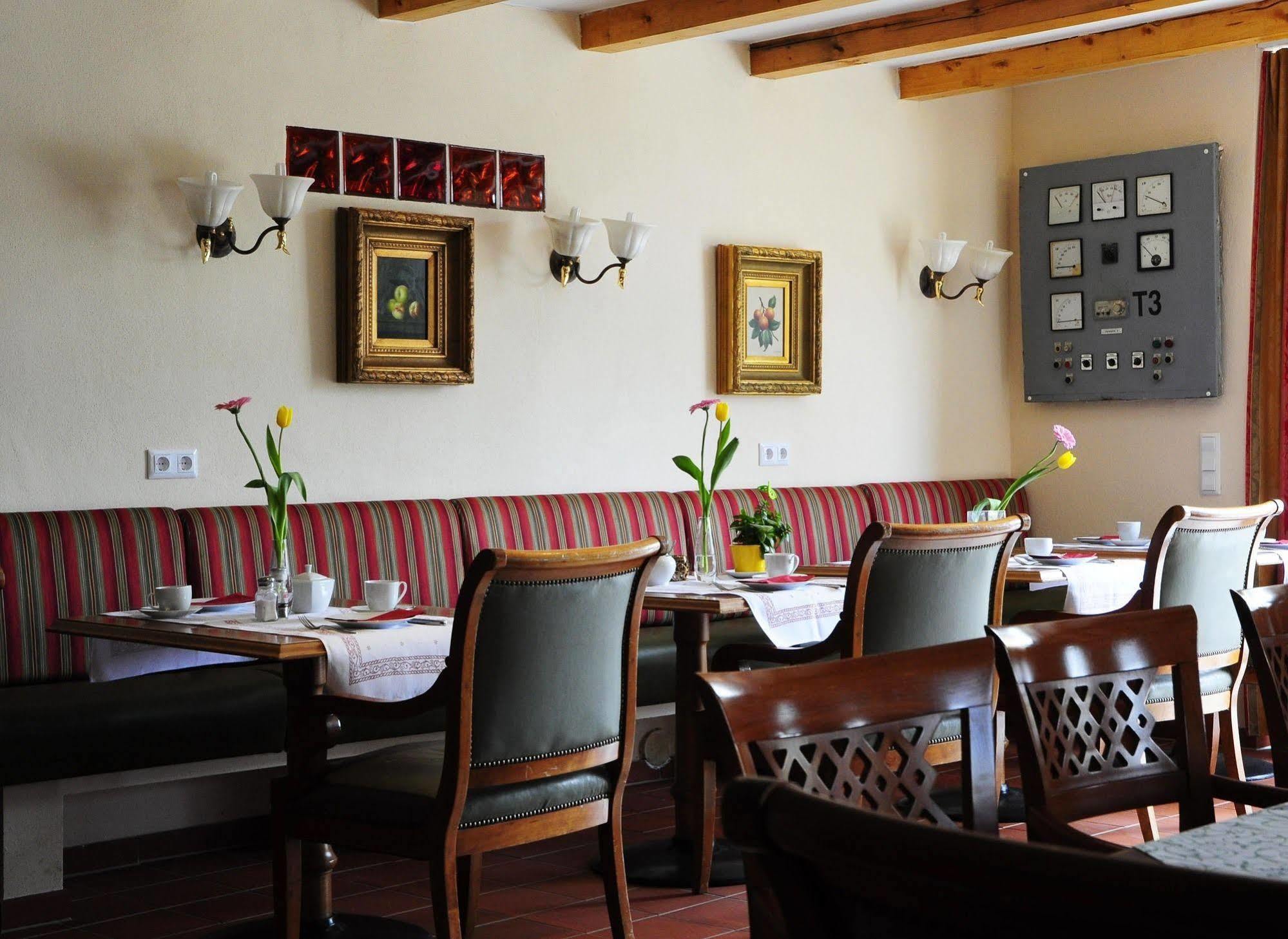 Hotel Schlossresidenz Heitzenhofen Duggendorf