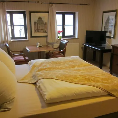 Hotel Schlossresidenz Heitzenhofen Duggendorf Zimmer foto