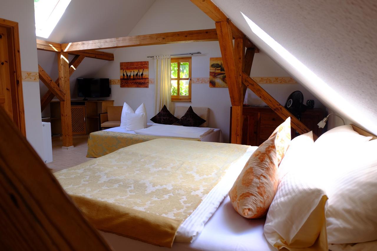 Отель Schlossresidenz Heitzenhofen Duggendorf