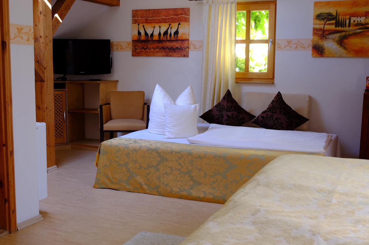 Отель Schlossresidenz Heitzenhofen Duggendorf